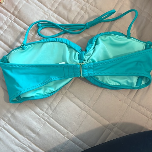 Victoria Secret Bikini Top - Picture 2 of 4